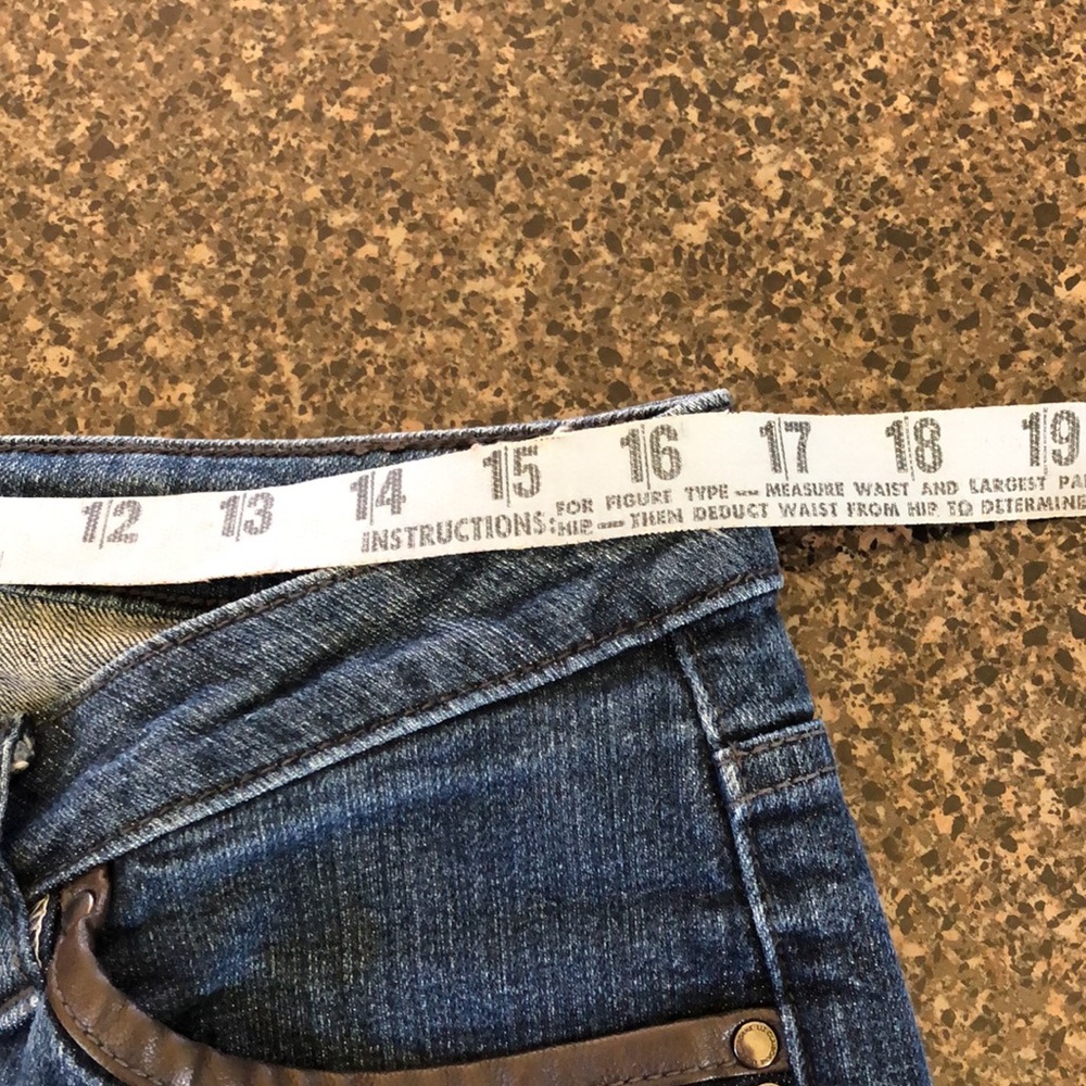 Liz Clairborne Blue Jeans Mid Rise Straight Leg Size 10 - Picture 7 of 7